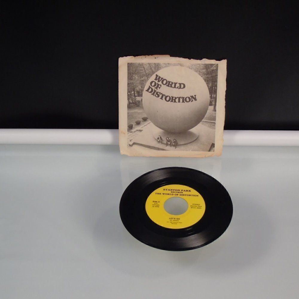 World Of Distortion Let's Go 7" Vinyl 1987 - Picture 2 of 6